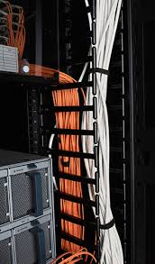 NetShelter Vertical Cable Management